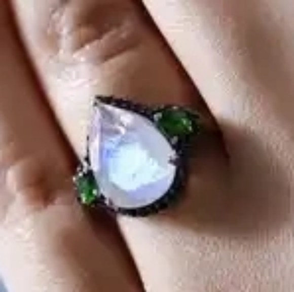 Rainbow Moonstone with Chrome Diopside and Black Thai Spinel Ring Platinum O/SS - Picture 3 of 6